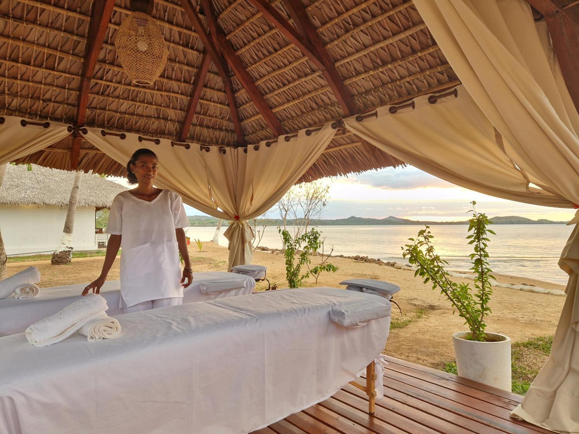 Long Beach Resort, Nosy-Be Екстериор снимка