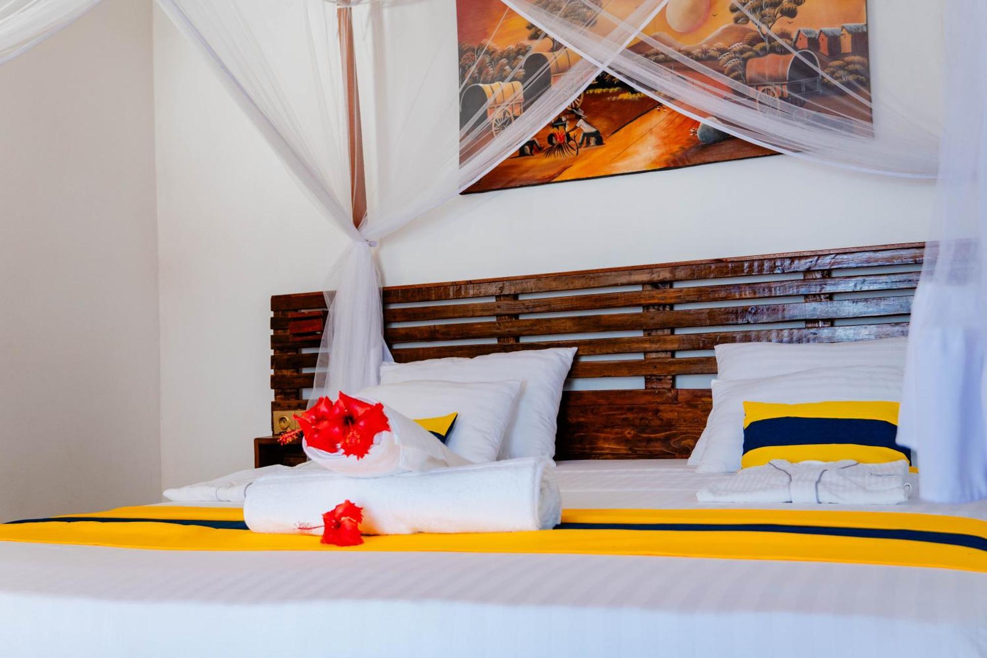 Long Beach Resort, Nosy-Be Екстериор снимка